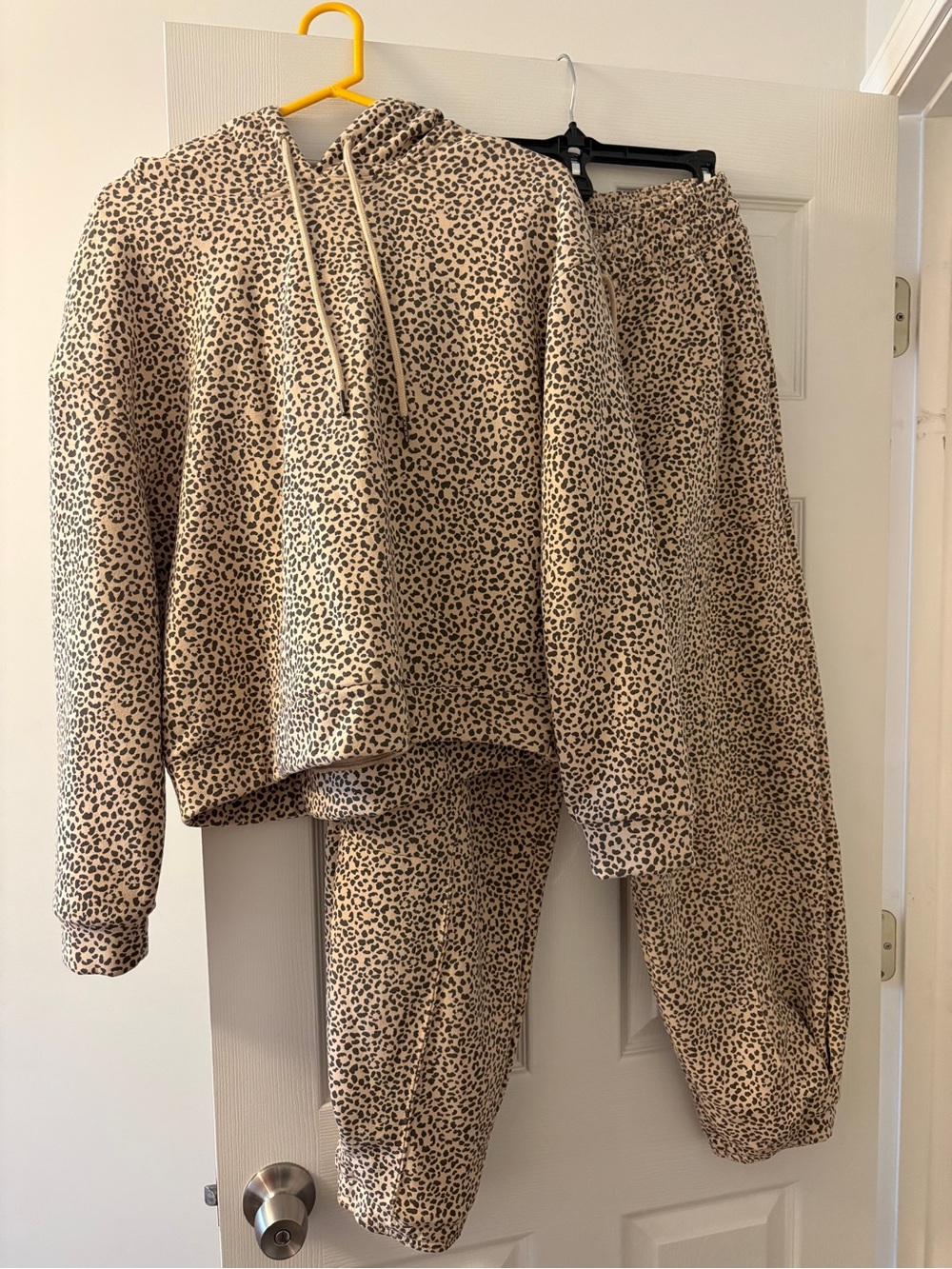 Leopard Print Hoodie & Jogger Set - Beige Black
